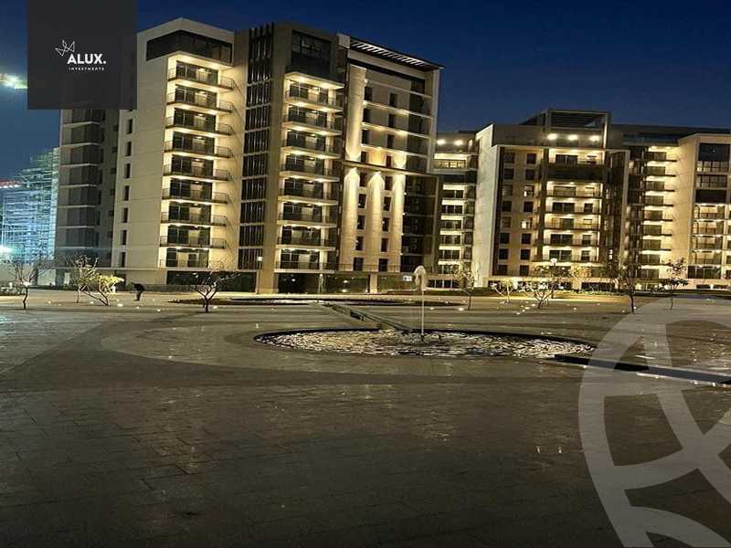 https://aqarmap.com.eg/ar/listing/4773123-for-sale-cairo-el-sheikh-zayed-city-compounds-zyd-wr-llttwyr-the-village-views