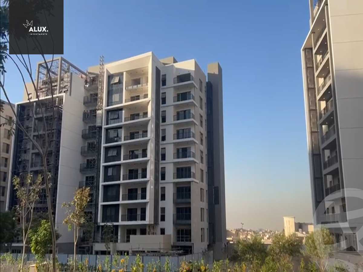 https://aqarmap.com.eg/ar/listing/4773123-for-sale-cairo-el-sheikh-zayed-city-compounds-zyd-wr-llttwyr-the-village-views