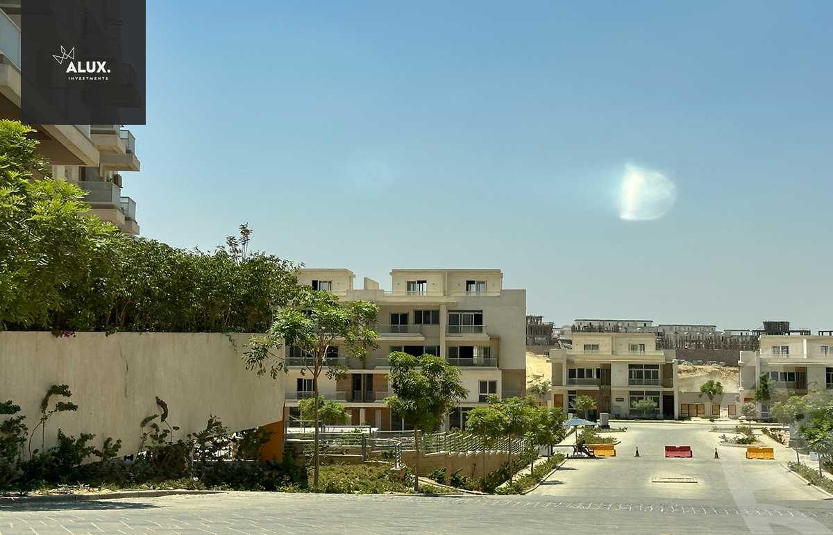 https://aqarmap.com.eg/en/listing/4933435-for-sale-cairo-new-cairo-compounds-mwntn-fyw-y-syty-club-park-mountain-view-icity