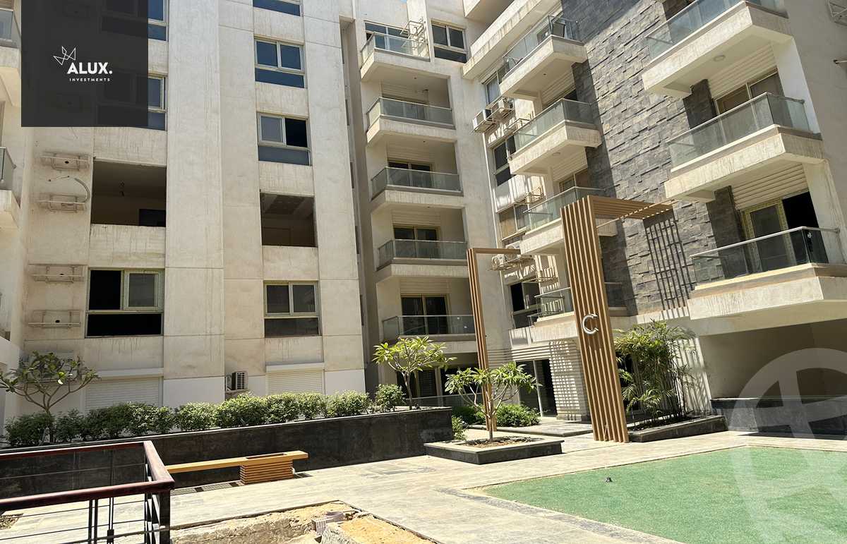 https://aqarmap.com.eg/en/listing/4933794-for-sale-cairo-new-cairo-compounds-mwntn-fyw-y-syty-club-park-mountain-view-icity