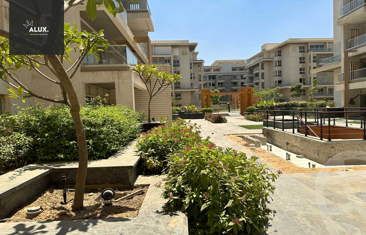 https://aqarmap.com.eg/en/listing/4933794-for-sale-cairo-new-cairo-compounds-mwntn-fyw-y-syty-club-park-mountain-view-icity