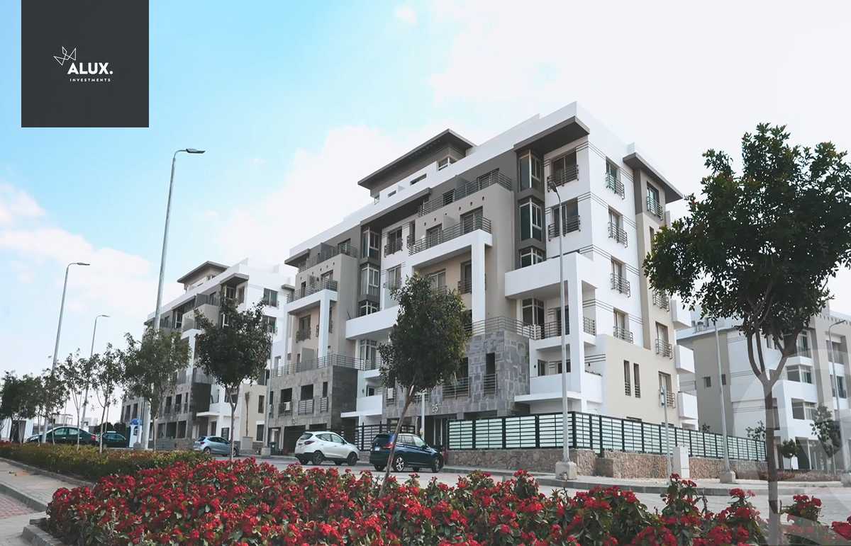 https://aqarmap.com.eg/ar/listing/4989588-for-sale-cairo-new-cairo-compounds-hyde-park-park-corner-hyde-park