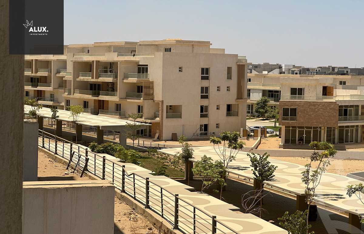 https://aqarmap.com.eg/ar/listing/4990408-for-sale-cairo-new-cairo-compounds-mwntn-fyw-y-syty-mountain-park-mountain-view-icity