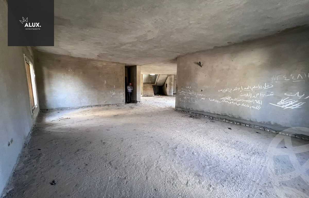 https://aqarmap.com.eg/en/listing/5201809-for-sale-cairo-new-cairo-compounds-les-rois