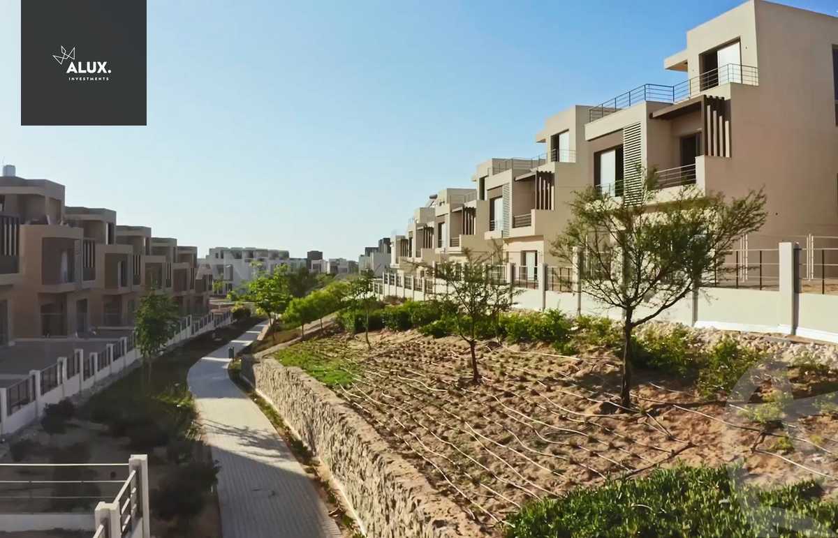 https://aqarmap.com.eg/en/listing/5202146-for-sale-cairo-new-cairo-compounds-blm-hylz-nyw-kyrw