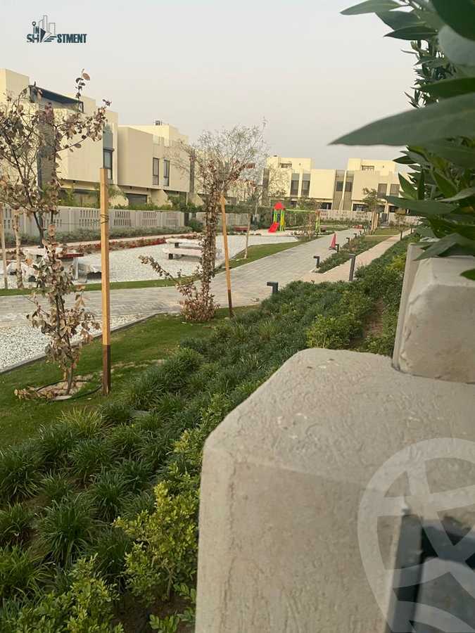 https://aqarmap.com.eg/ar/listing/3719729-for-sale-mdyn-lshrwq-compounds-alborouj