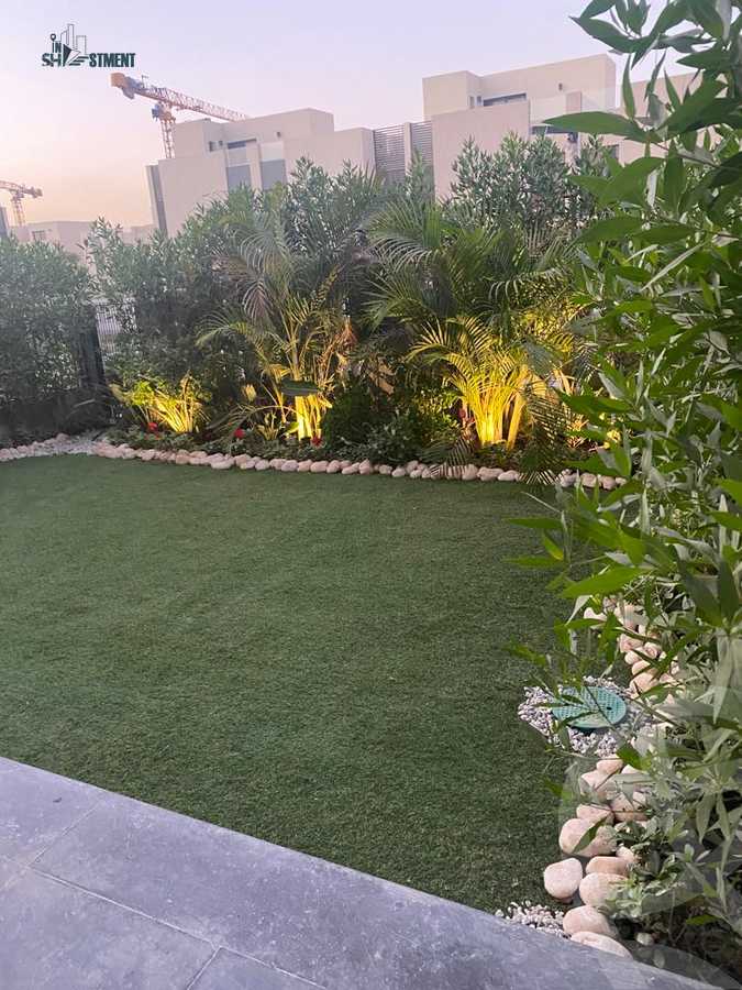 https://aqarmap.com.eg/ar/listing/3727294-for-sale-mdyn-lshrwq-compounds-alborouj