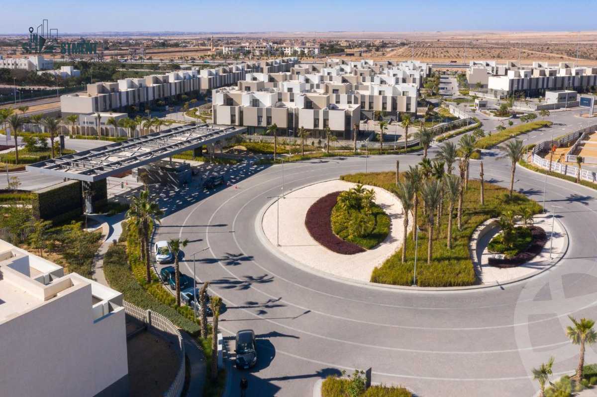 https://aqarmap.com.eg/ar/listing/3727294-for-sale-mdyn-lshrwq-compounds-alborouj