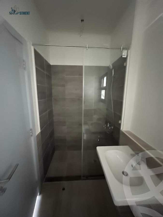 https://aqarmap.com.eg/ar/listing/3728274-for-sale-mdyn-lshrwq-compounds-alborouj