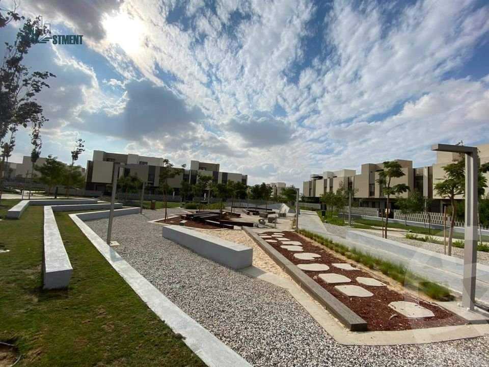 https://aqarmap.com.eg/ar/listing/3808152-for-sale-mdyn-lshrwq-compounds-alborouj