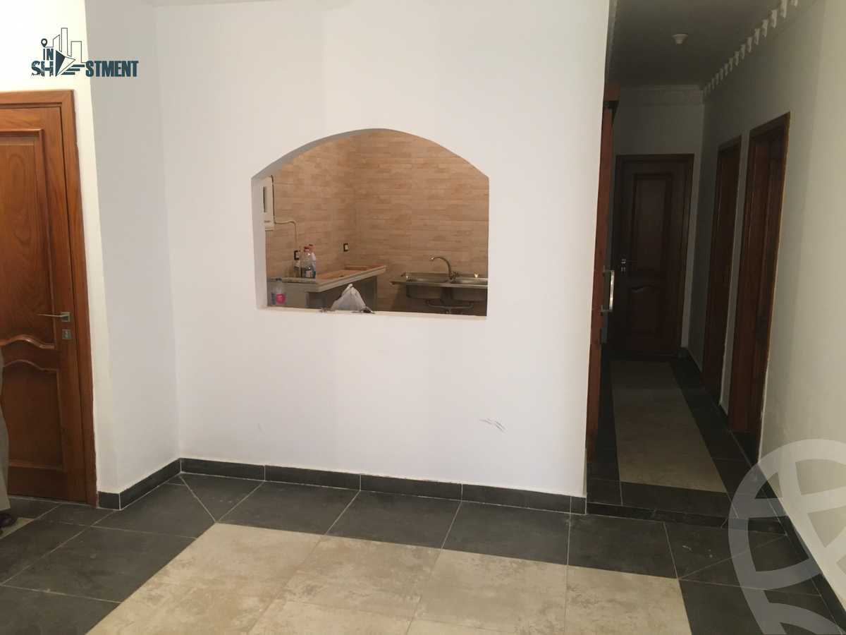 https://aqarmap.com.eg/ar/listing/3890017-for-sale-cairo-el-shorouk-lhy-lrb-neighbourhood-3