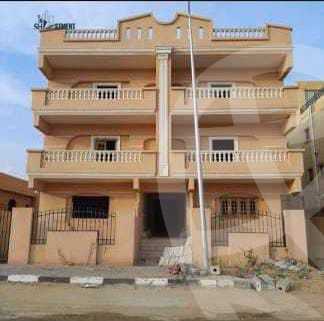 https://aqarmap.com.eg/en/listing/4324588-for-sale-cairo-el-shorouk-lhy-lthlth-shrq-neighbourhood-1