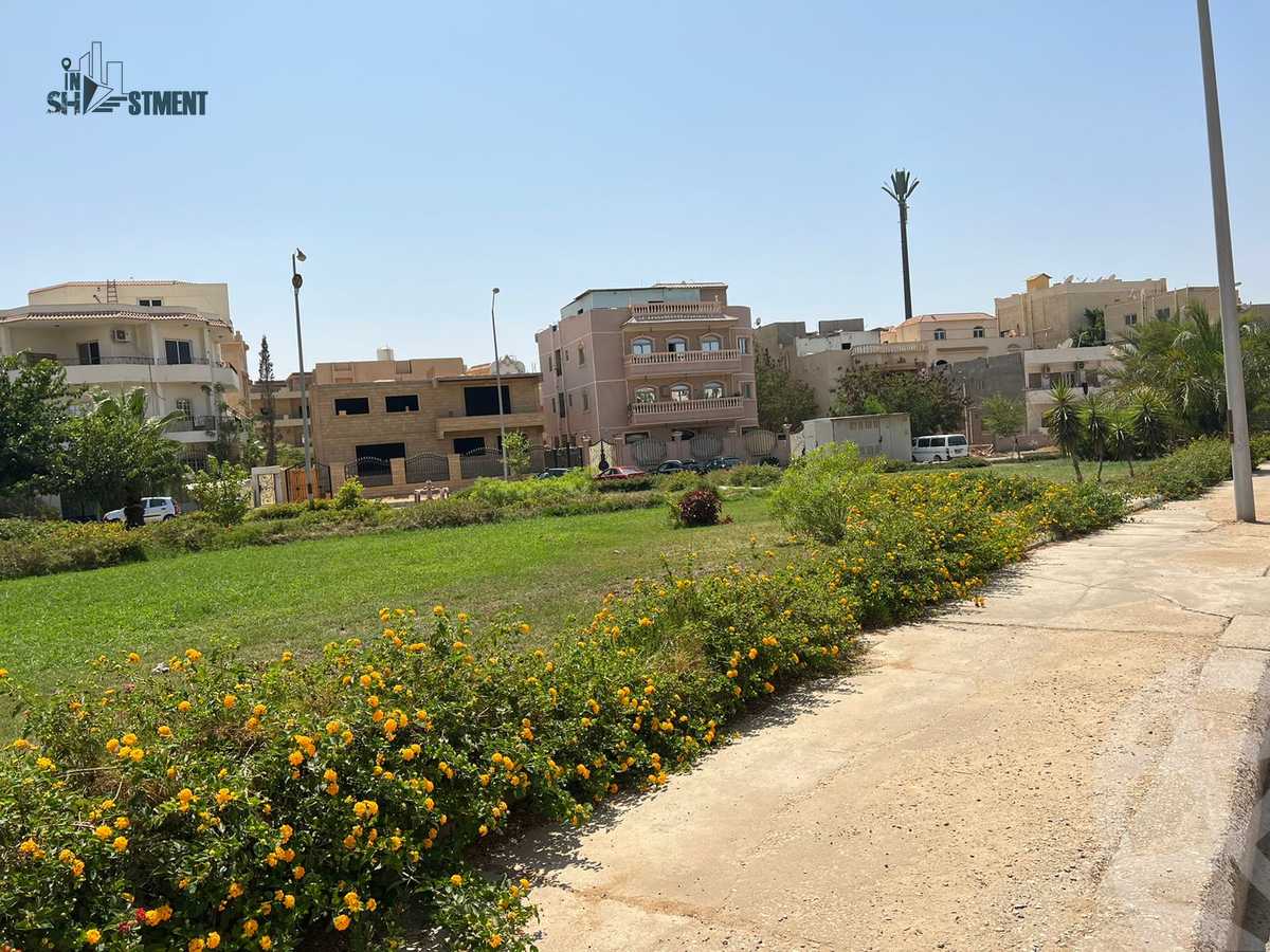 https://aqarmap.com.eg/en/listing/4428083-for-sale-cairo-el-shorouk-lhy-lthlth-grb-neighbourhood-2