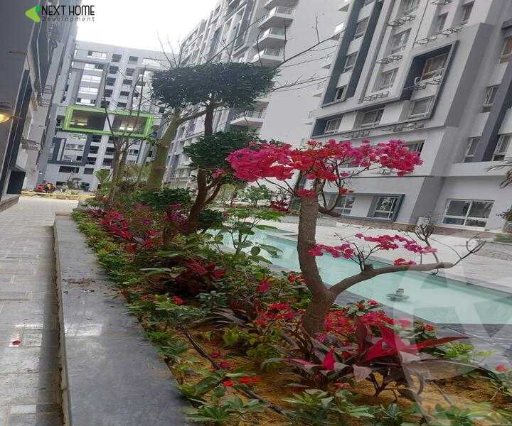 https://aqarmap.com.eg/en/listing/4634956-for-sale-cairo-mokattam-el-hadabah-el-wosta