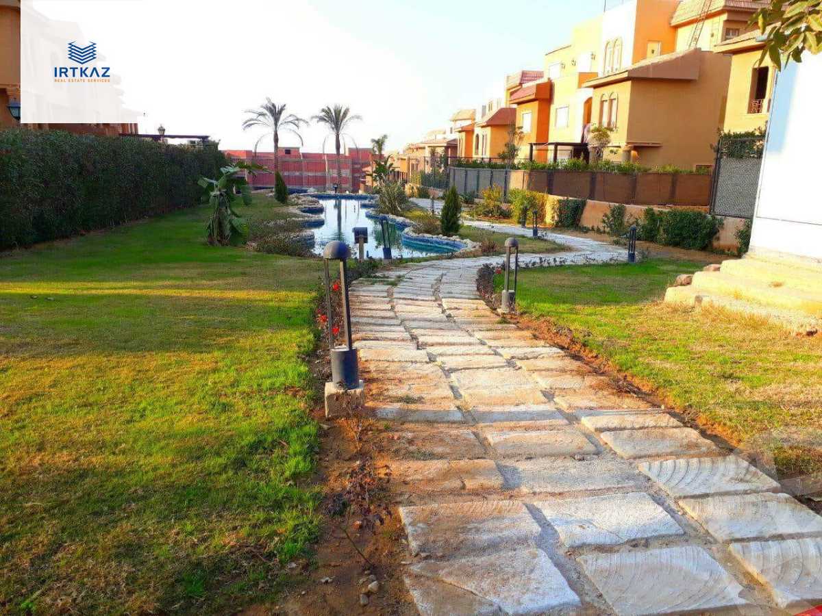 https://aqarmap.com.eg/en/listing/5283440-for-sale-cairo-new-cairo-compounds-moon-valley-2