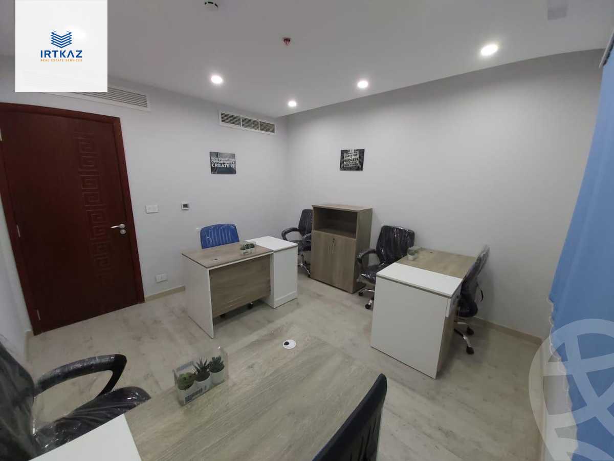 https://aqarmap.com.eg/ar/listing/4191876-for-sale-cairo-new-cairo-compounds-tryfywm-byzns-kwmblks-nm-llttwyr