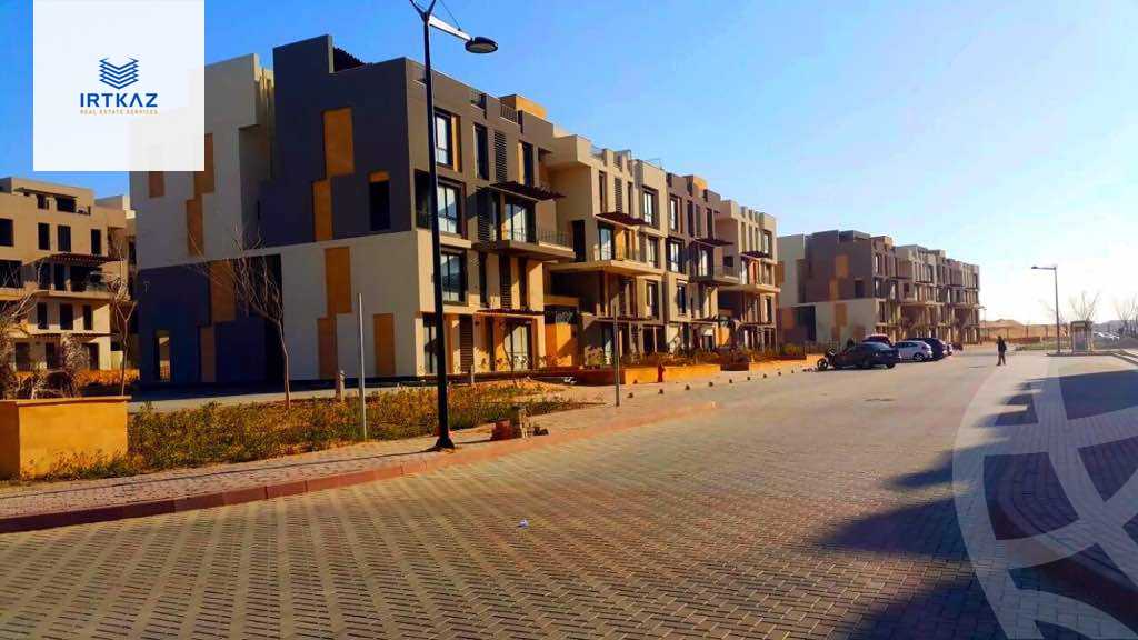 https://aqarmap.com.eg/en/listing/4197007-for-sale-eastown-parks