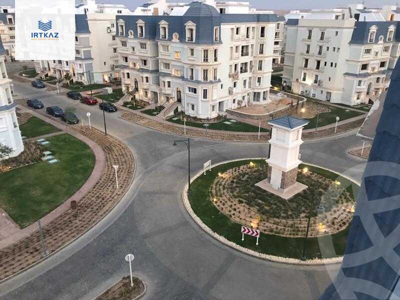 https://aqarmap.com.eg/en/listing/4206571-for-sale-cairo-new-cairo-compounds-mountain-view-hyde-park