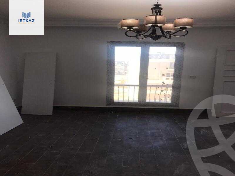 https://aqarmap.com.eg/en/listing/4206571-for-sale-cairo-new-cairo-compounds-mountain-view-hyde-park