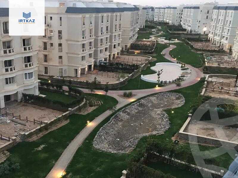 https://aqarmap.com.eg/en/listing/4206571-for-sale-cairo-new-cairo-compounds-mountain-view-hyde-park