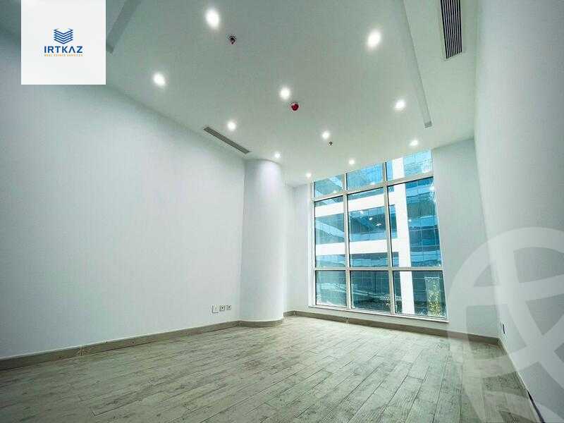 https://aqarmap.com.eg/ar/listing/4234335-for-rent-cairo-new-cairo-compounds-tryfywm-byzns-kwmblks-nm-llttwyr