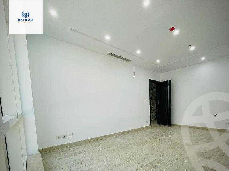 https://aqarmap.com.eg/ar/listing/4234335-for-rent-cairo-new-cairo-compounds-tryfywm-byzns-kwmblks-nm-llttwyr