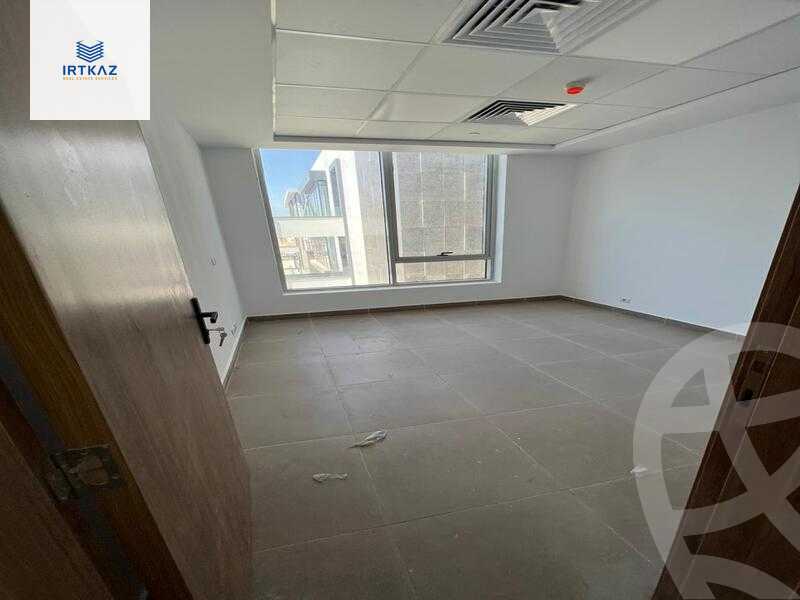 https://aqarmap.com.eg/en/listing/4268546-for-rent-cairo-new-cairo-compounds-jwr-kwmyrshyl-kwmblks-makeplace