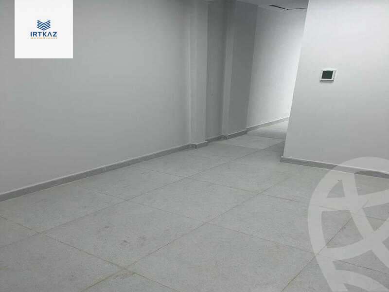 https://aqarmap.com.eg/en/listing/4268596-for-rent-cairo-new-cairo-compounds-bznys-bls-ktlyst-llttwyr