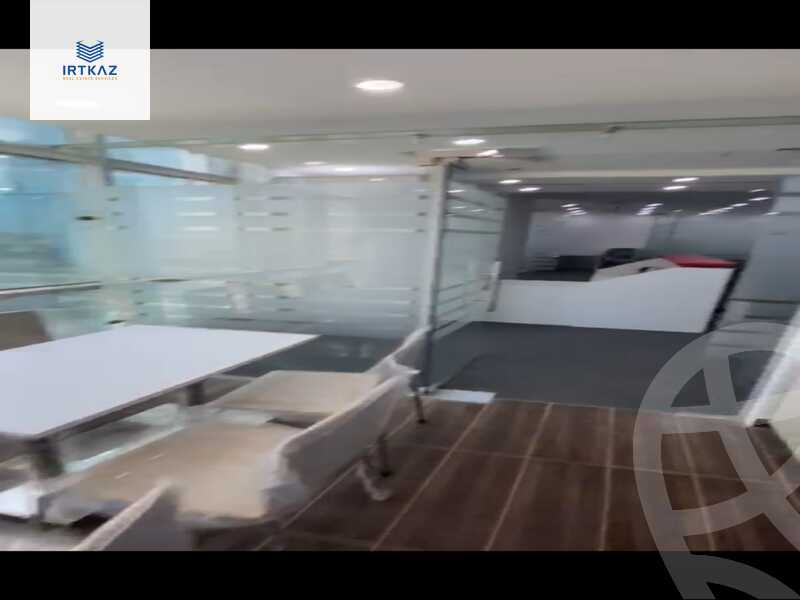 https://aqarmap.com.eg/en/listing/4307319-for-sale-cairo-new-cairo-compounds-tryfywm-byzns-kwmblks-nm-llttwyr