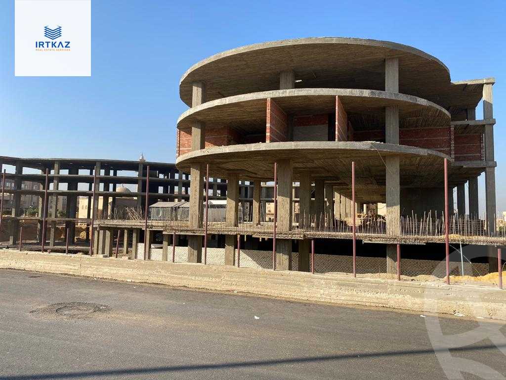 https://aqarmap.com.eg/ar/listing/4763134-for-sale-cairo-new-cairo-compounds-revolve-mall-eight-developments