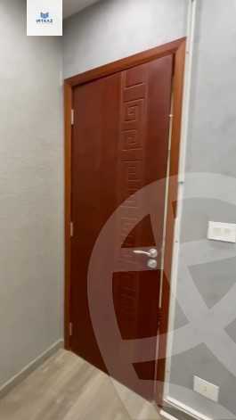 https://aqarmap.com.eg/ar/listing/4347255-for-rent-cairo-new-cairo-compounds-tryfywm-byzns-kwmblks-nm-llttwyr