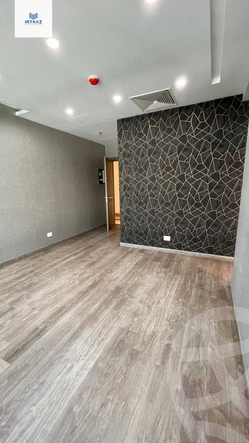 https://aqarmap.com.eg/ar/listing/4347255-for-rent-cairo-new-cairo-compounds-tryfywm-byzns-kwmblks-nm-llttwyr