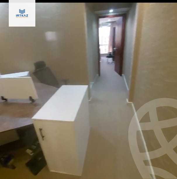 https://aqarmap.com.eg/ar/listing/4347484-for-rent-cairo-new-cairo-compounds-tryfywm-byzns-kwmblks-nm-llttwyr