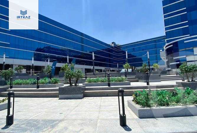 https://aqarmap.com.eg/ar/listing/4347484-for-rent-cairo-new-cairo-compounds-tryfywm-byzns-kwmblks-nm-llttwyr
