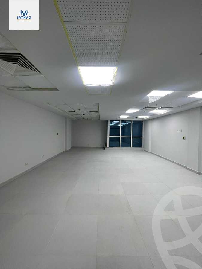 https://aqarmap.com.eg/en/listing/4368038-for-rent-cairo-new-cairo-compounds-bznys-bls-ktlyst-llttwyr