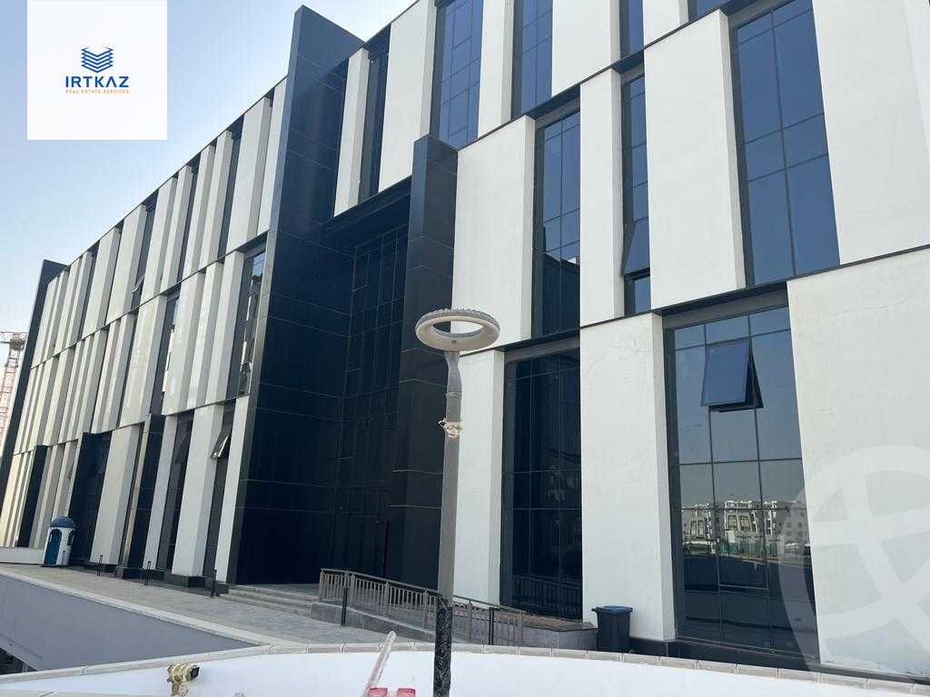 https://aqarmap.com.eg/en/listing/4374512-for-rent-cairo-new-cairo-compounds-hyde-park