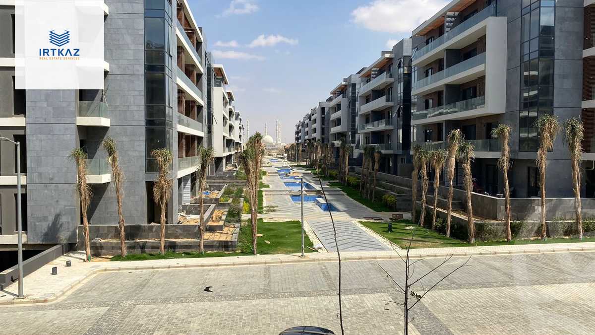 https://aqarmap.com.eg/en/listing/4374703-for-sale-cairo-new-cairo-compounds-el-patio-oro