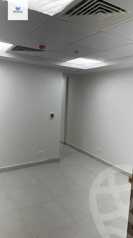 https://aqarmap.com.eg/ar/listing/4376563-for-rent-cairo-new-cairo-compounds-bznys-bls-ktlyst-llttwyr