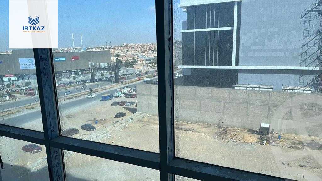 https://aqarmap.com.eg/ar/listing/4376563-for-rent-cairo-new-cairo-compounds-bznys-bls-ktlyst-llttwyr