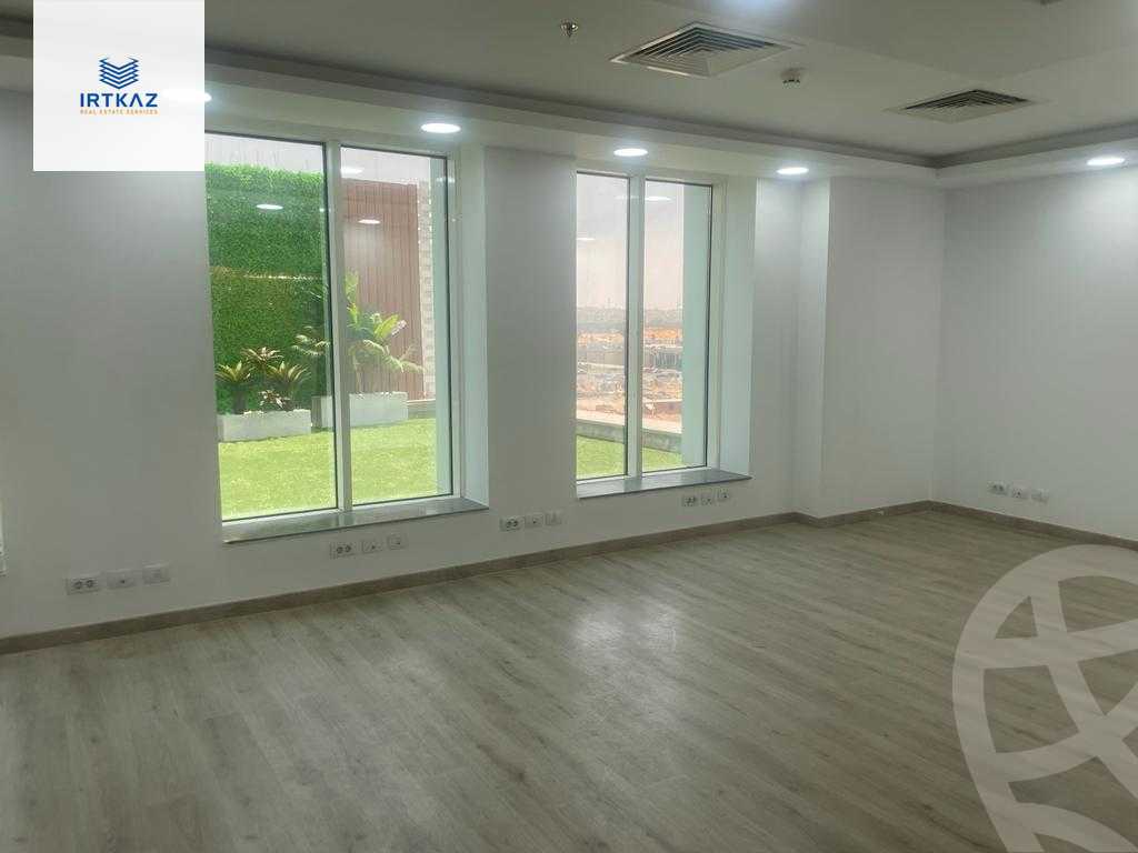 https://aqarmap.com.eg/ar/listing/4376594-for-sale-cairo-new-cairo-compounds-tryfywm-skwyr-mwl-nm-llttwyr