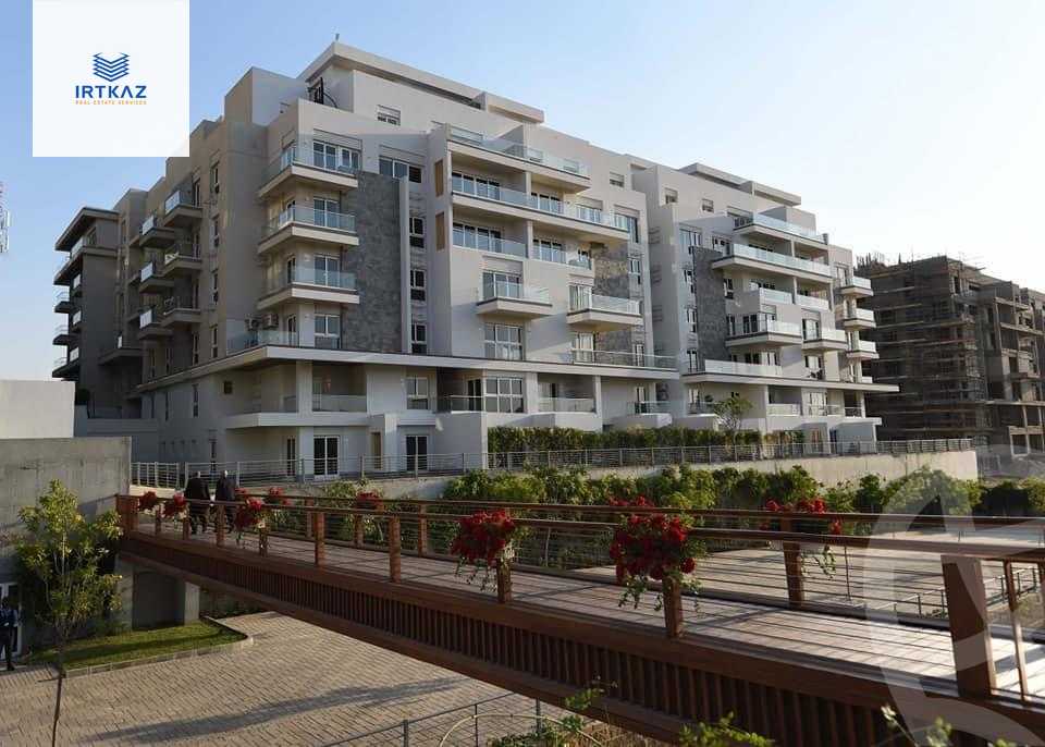 https://aqarmap.com.eg/ar/listing/4509693-for-sale-cairo-new-cairo-compounds-mountain-view-hyde-park