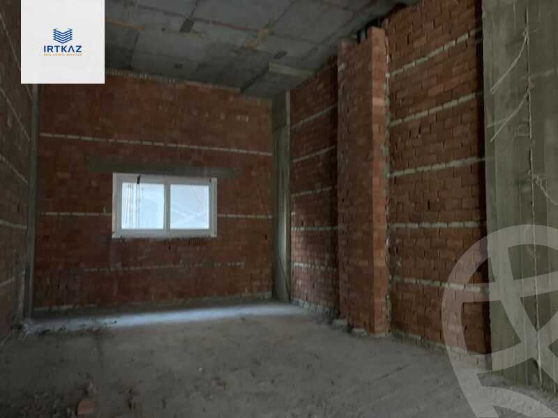 https://aqarmap.com.eg/en/listing/4627313-for-sale-cairo-new-cairo-compounds-dh-yrd-mwl