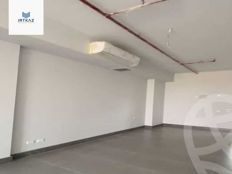 https://aqarmap.com.eg/ar/listing/4806019-for-rent-cairo-new-cairo-compounds-dh-hb