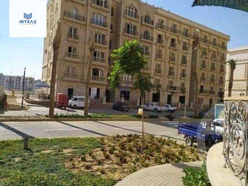 https://aqarmap.com.eg/ar/listing/4878191-for-sale-cairo-new-cairo-compounds-hyde-park-centre-ville-hyde-park