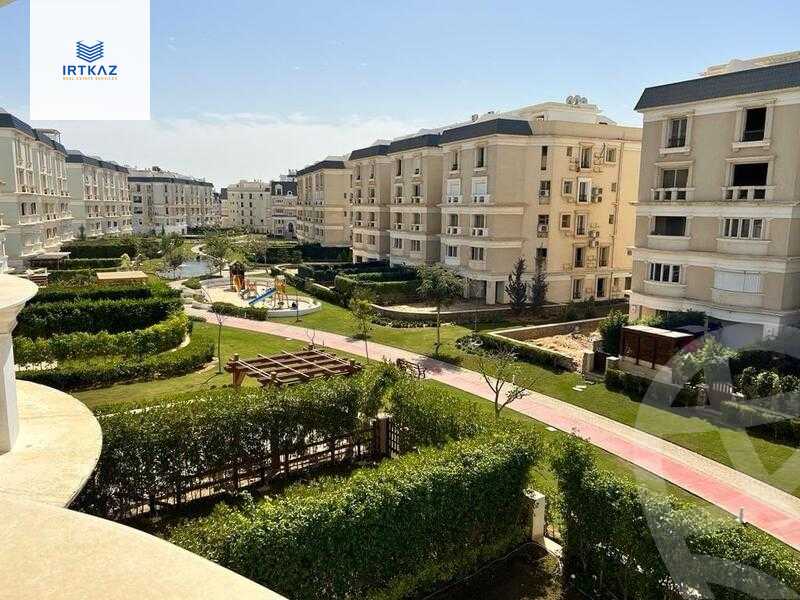 https://aqarmap.com.eg/ar/listing/4890815-for-sale-cairo-new-cairo-compounds-mountain-view-hyde-park