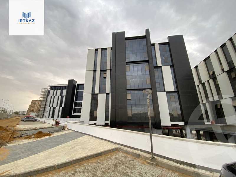 https://aqarmap.com.eg/en/listing/4967304-for-rent-cairo-new-cairo-compounds-hyde-park-business-district