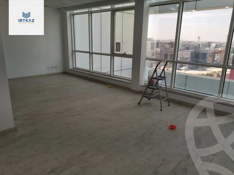 https://aqarmap.com.eg/ar/listing/4969507-for-rent-cairo-new-cairo-compounds-tryfywm-byzns-kwmblks-nm-llttwyr