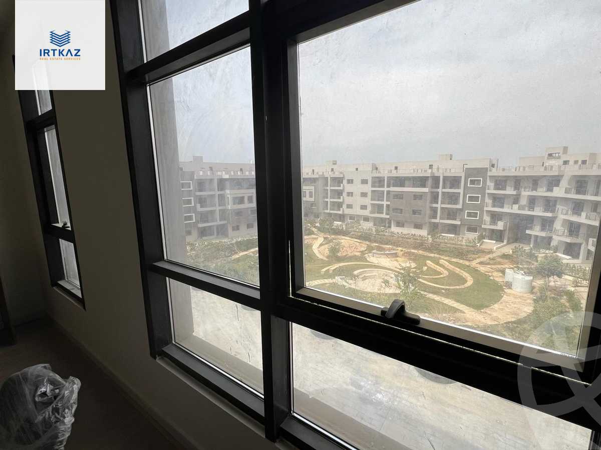 https://aqarmap.com.eg/en/listing/5057084-for-sale-cairo-new-cairo-compounds-golden-gate-redcon