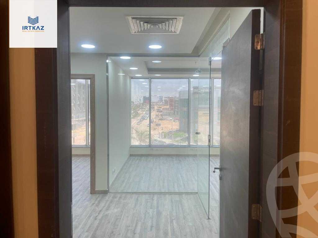 https://aqarmap.com.eg/ar/listing/5098446-for-rent-cairo-new-cairo-compounds-tryfywm-skwyr-mwl-nm-llttwyr