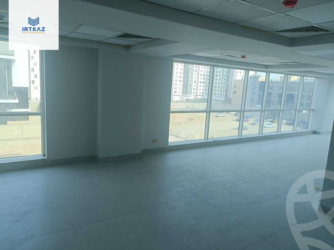 https://aqarmap.com.eg/en/listing/5177685-for-rent-cairo-new-cairo-compounds-bznys-bls-ktlyst-llttwyr